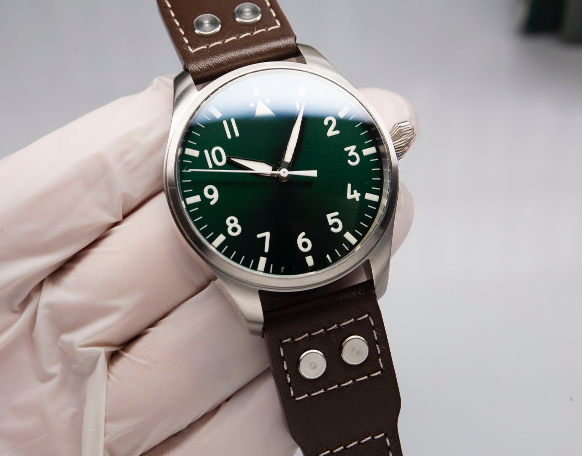 Young Men Sport Watch Digital  - مراجعة Ceramic Link Bracelet وسعره